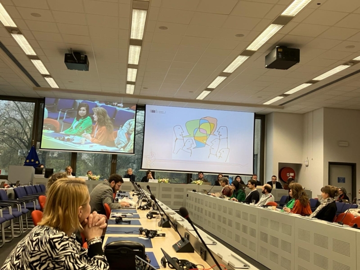 a055e8ef-9aa8-4ab5-85a6-0faa746652ce